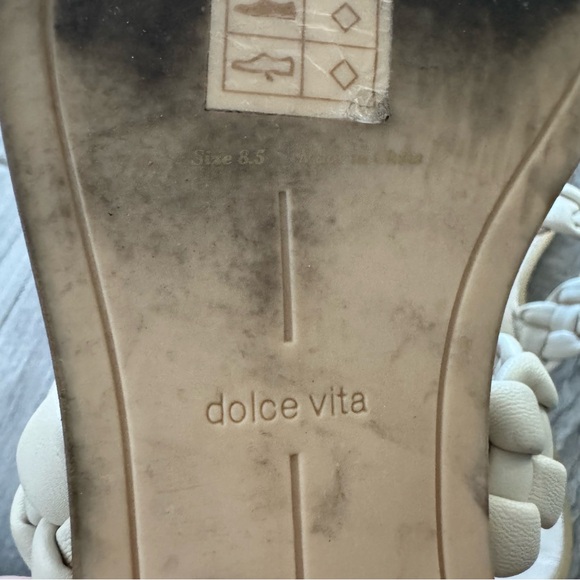 Dolce Vita Indy Cream Slide Sandal - Picture 5 of 7